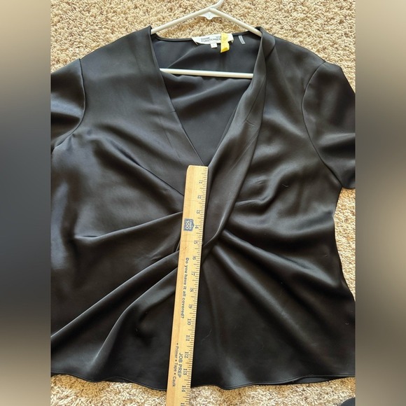 Diane Von Furstenberg Black Silky Draped Top, Large - Picture 10 of 12